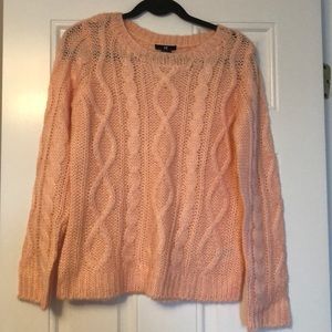 NWOT H&M size medium peach cable knit sweater